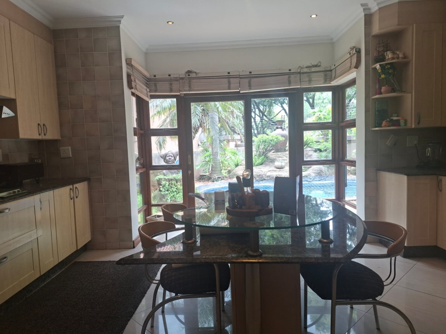 To Let 4 Bedroom Property for Rent in Bedfordview Gauteng