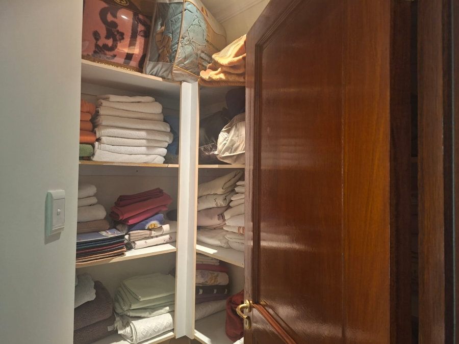 To Let 4 Bedroom Property for Rent in Bedfordview Gauteng