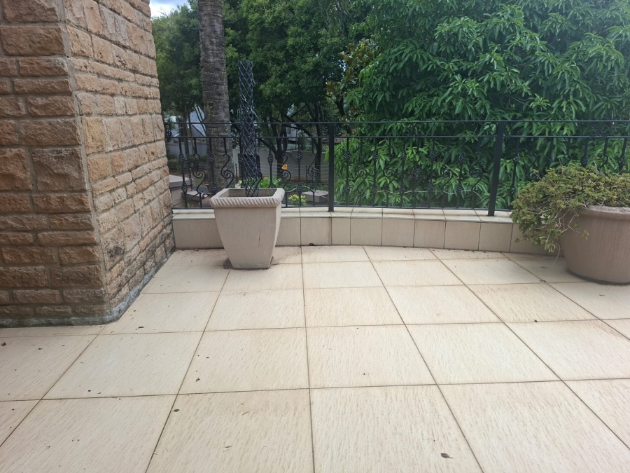 To Let 4 Bedroom Property for Rent in Bedfordview Gauteng