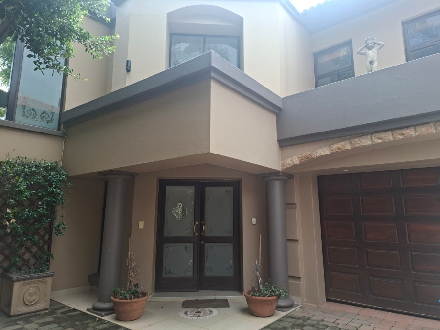 To Let 4 Bedroom Property for Rent in Bedfordview Gauteng