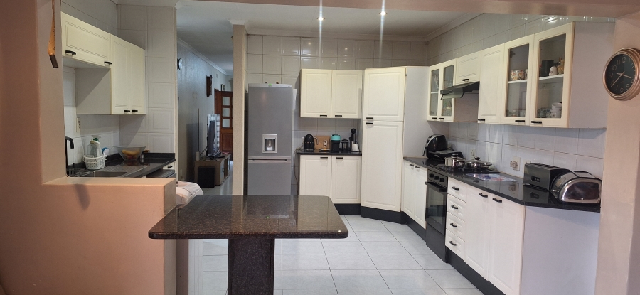 3 Bedroom Property for Sale in Edleen Gauteng