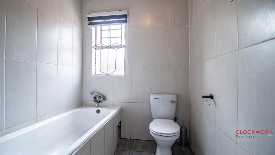 3 Bedroom Property for Sale in Rynsoord Gauteng