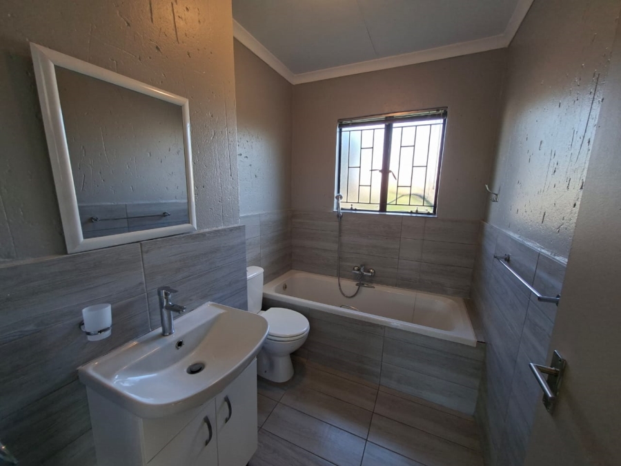 To Let 2 Bedroom Property for Rent in Greenstone Hill Gauteng