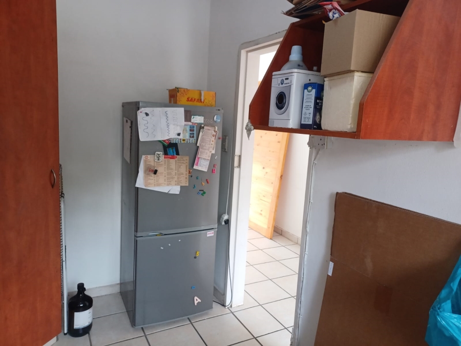 To Let 2 Bedroom Property for Rent in Croydon Gauteng