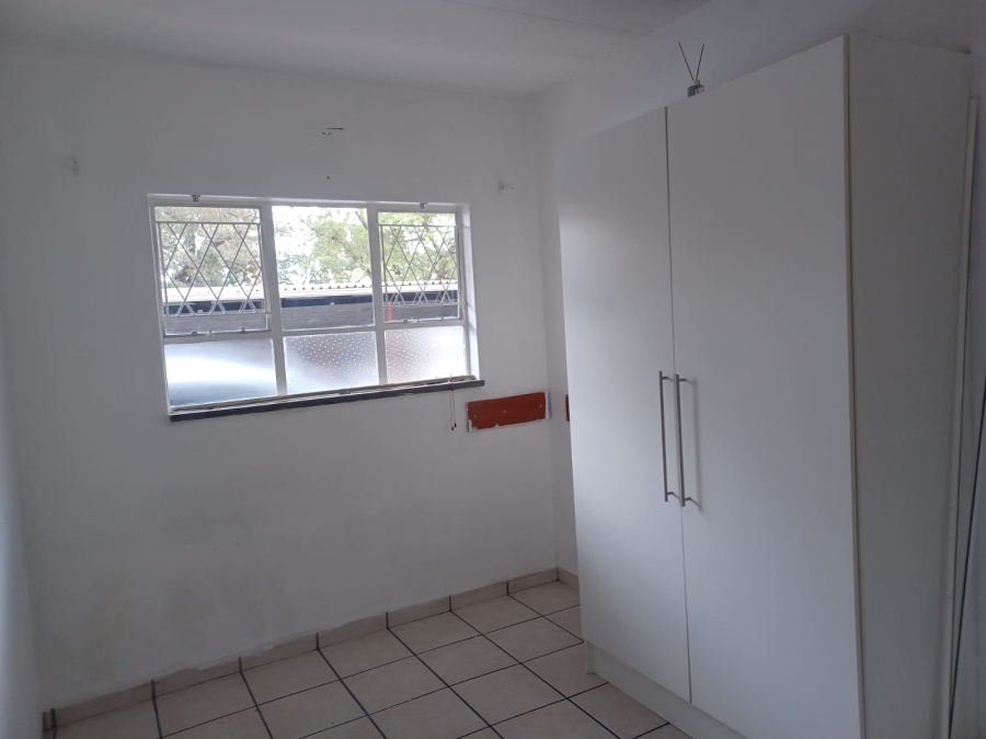 To Let 2 Bedroom Property for Rent in Croydon Gauteng