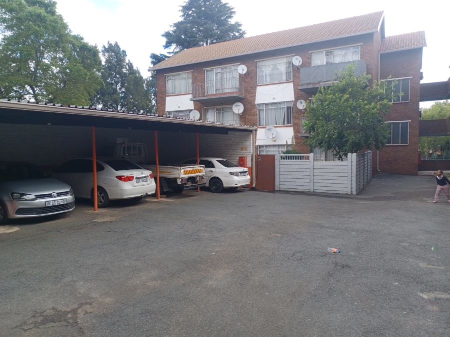 To Let 2 Bedroom Property for Rent in Croydon Gauteng