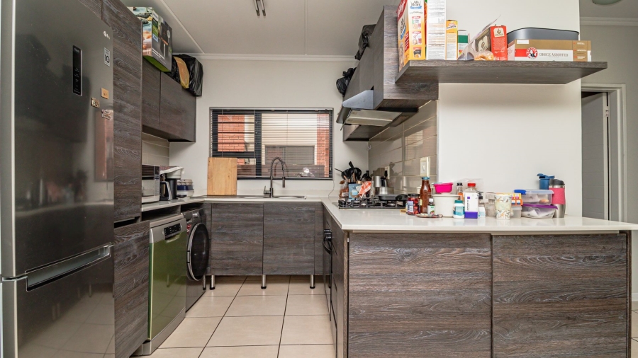 3 Bedroom Property for Sale in Greenstone Hill Gauteng