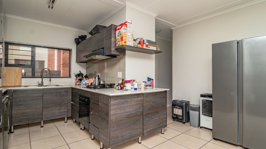 3 Bedroom Property for Sale in Greenstone Hill Gauteng