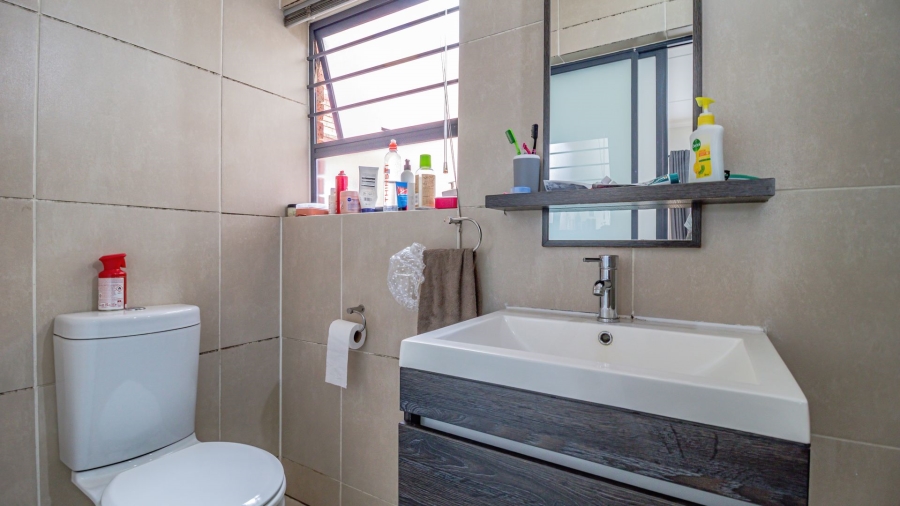 3 Bedroom Property for Sale in Greenstone Hill Gauteng