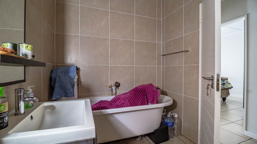 3 Bedroom Property for Sale in Greenstone Hill Gauteng