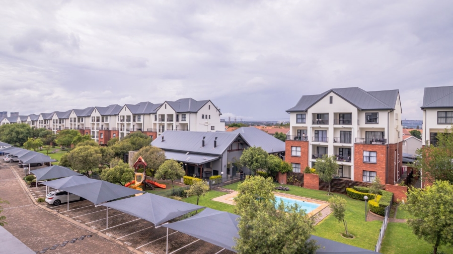 3 Bedroom Property for Sale in Greenstone Hill Gauteng