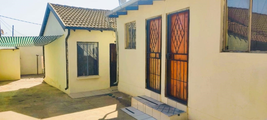 To Let 2 Bedroom Property for Rent in Ebony Park Gauteng