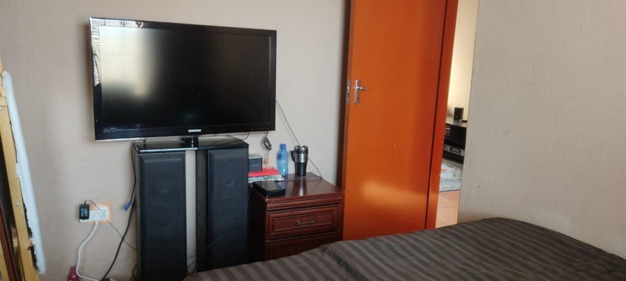 To Let 2 Bedroom Property for Rent in Ebony Park Gauteng