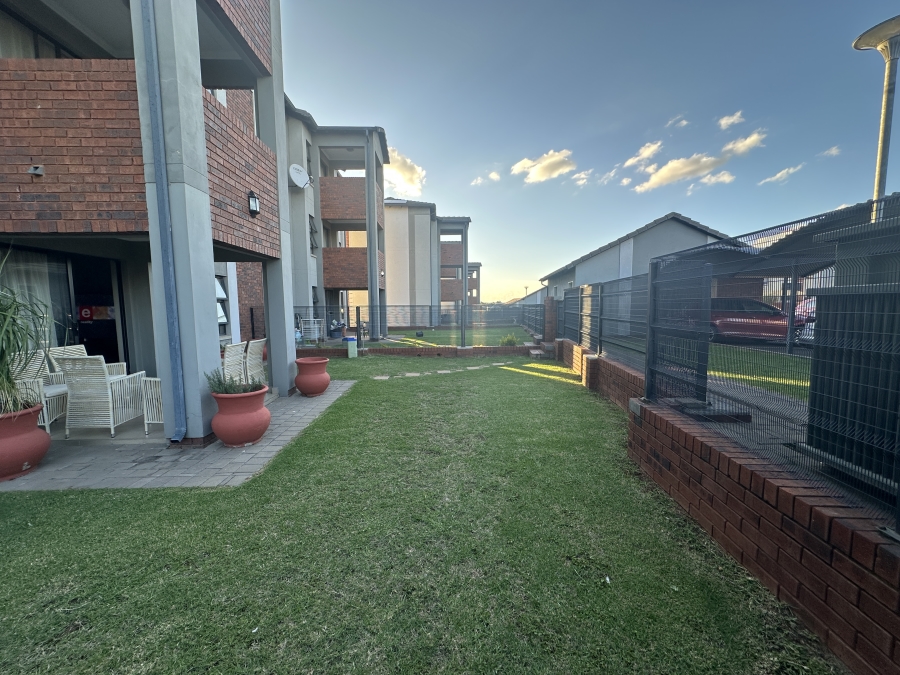 2 Bedroom Property for Sale in Amberfield Gauteng