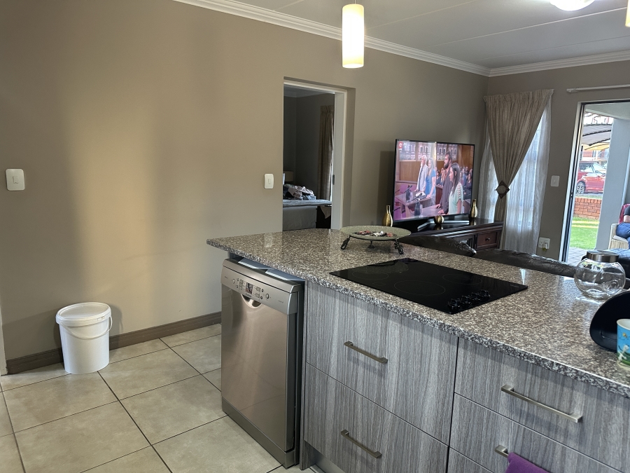 2 Bedroom Property for Sale in Amberfield Gauteng