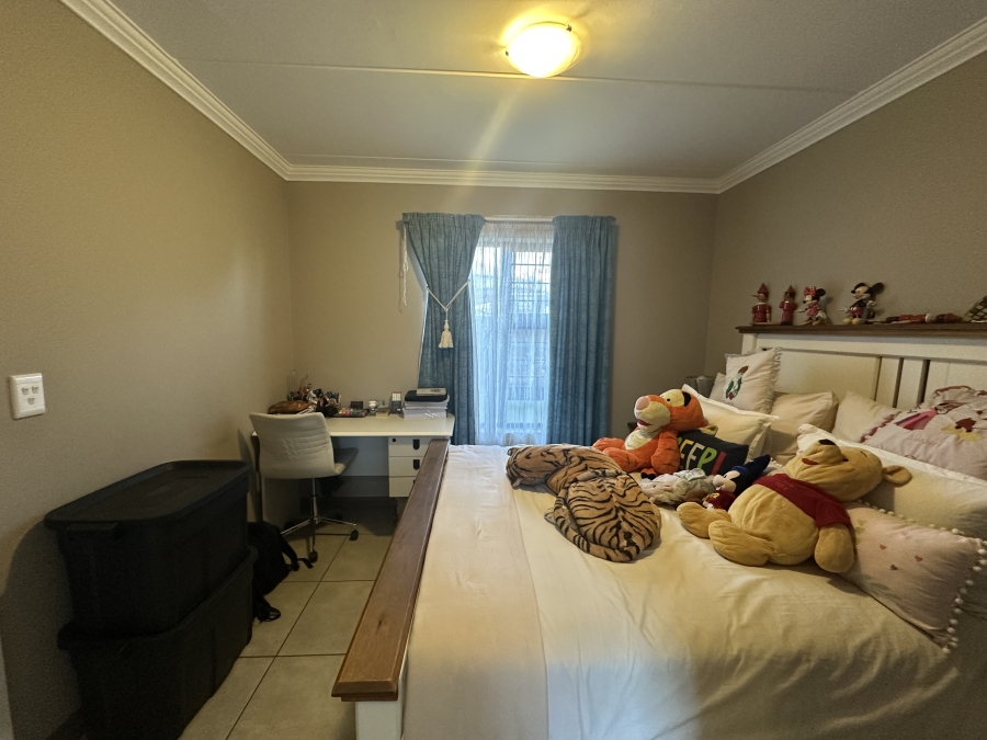 2 Bedroom Property for Sale in Amberfield Gauteng