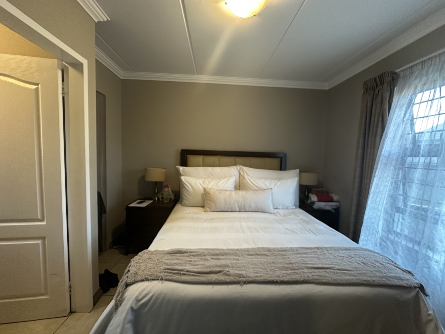 2 Bedroom Property for Sale in Amberfield Gauteng