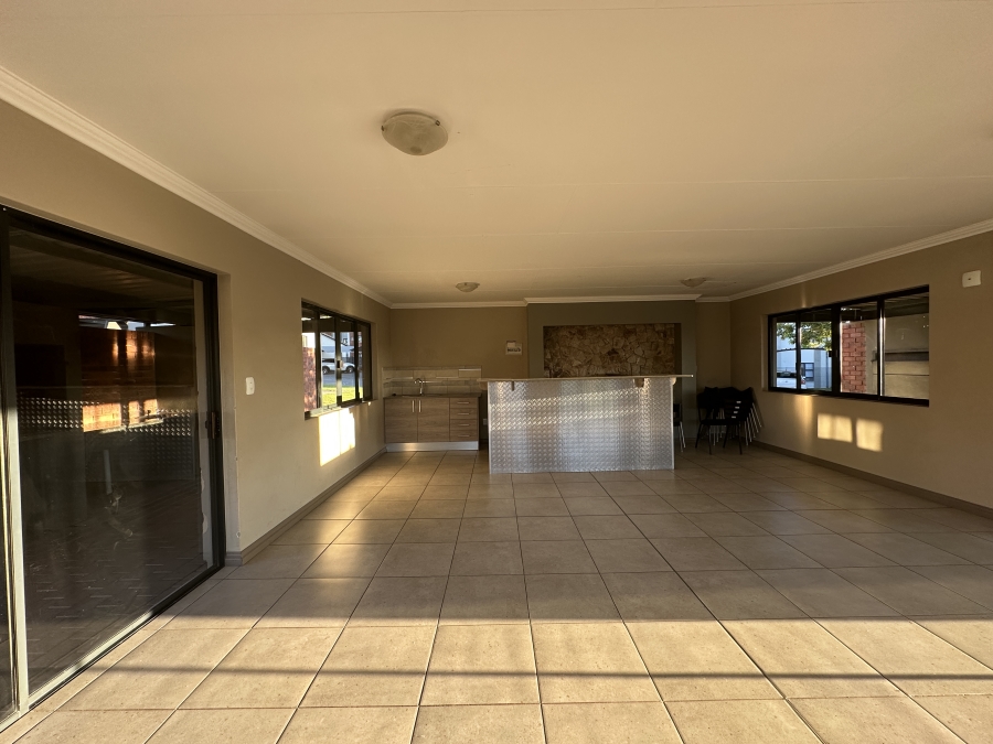 2 Bedroom Property for Sale in Amberfield Gauteng