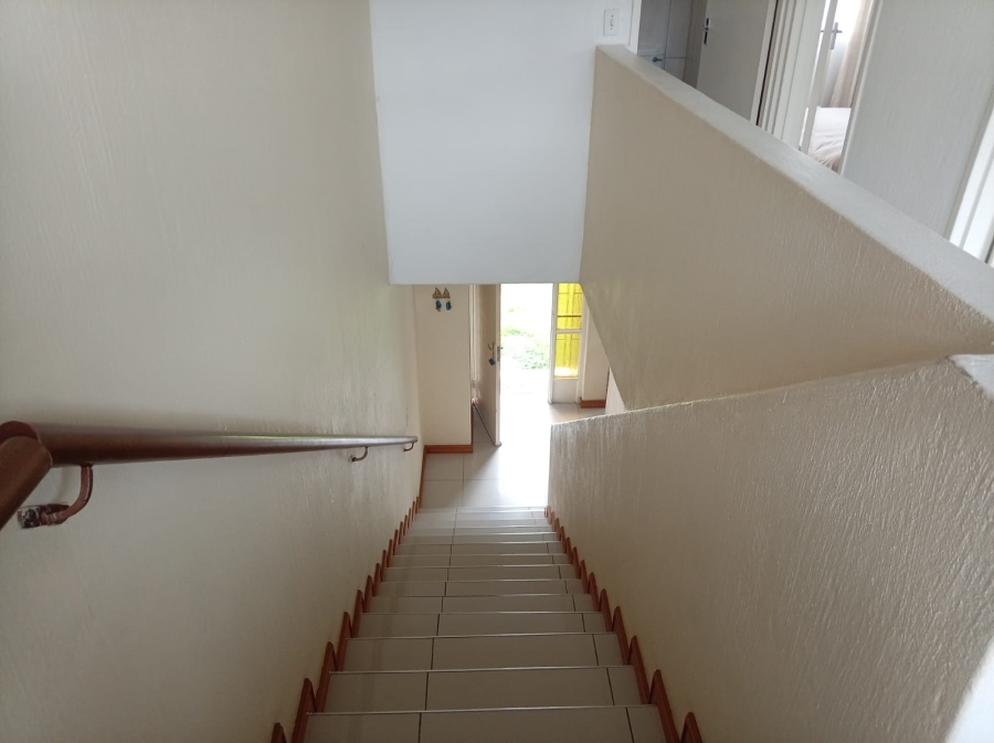 2 Bedroom Property for Sale in Weltevreden Park Gauteng