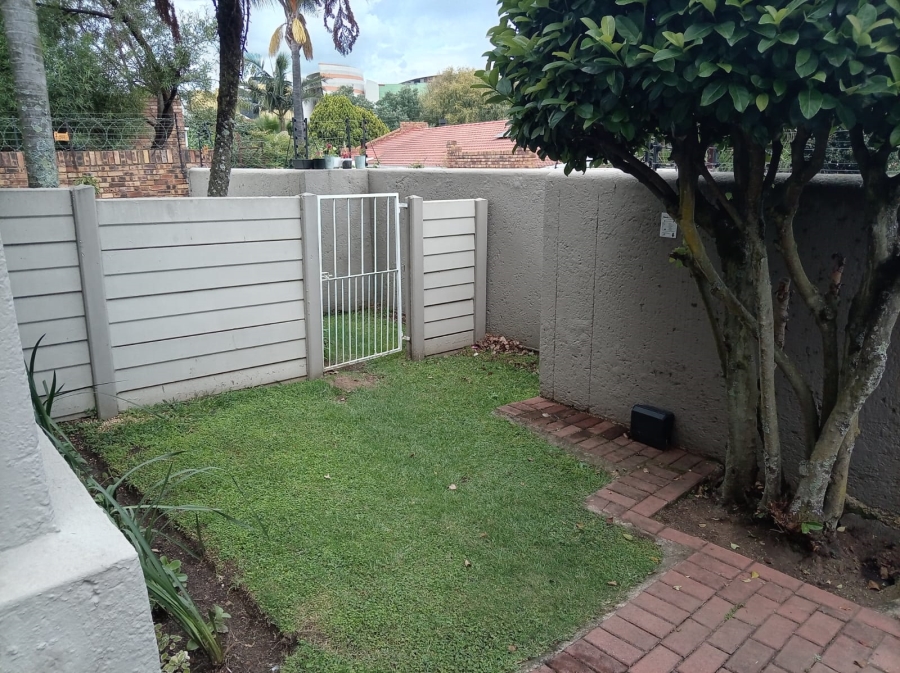 2 Bedroom Property for Sale in Weltevreden Park Gauteng