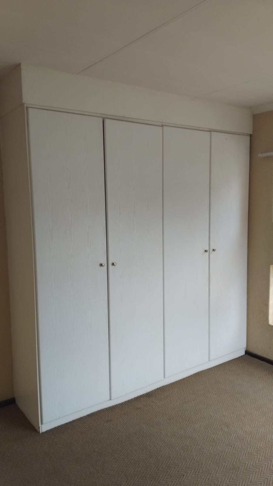 To Let 1 Bedroom Property for Rent in Willowbrook Gauteng