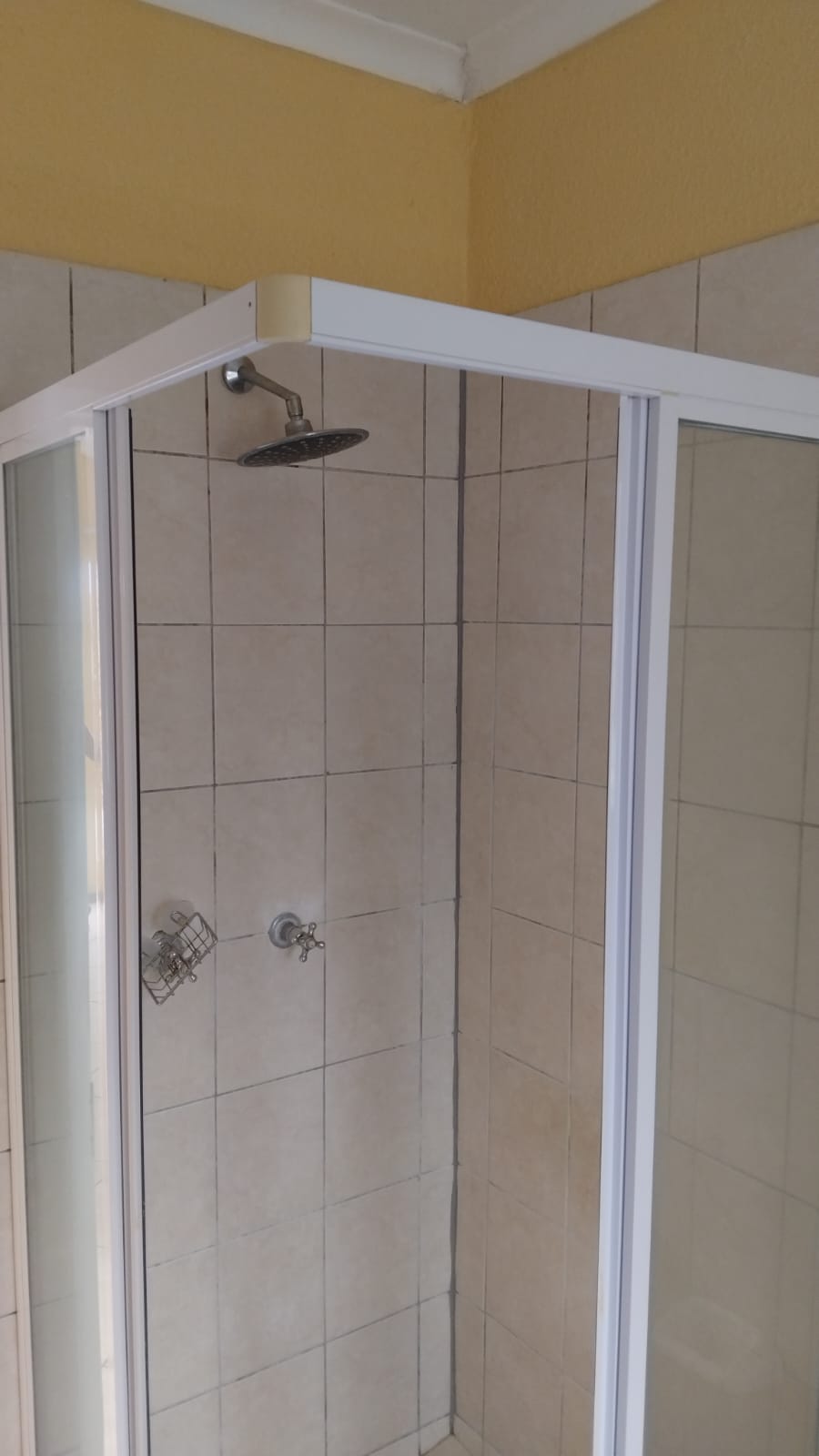 To Let 1 Bedroom Property for Rent in Willowbrook Gauteng