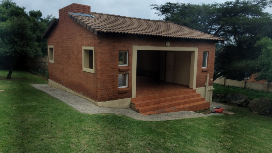 To Let 1 Bedroom Property for Rent in Willowbrook Gauteng