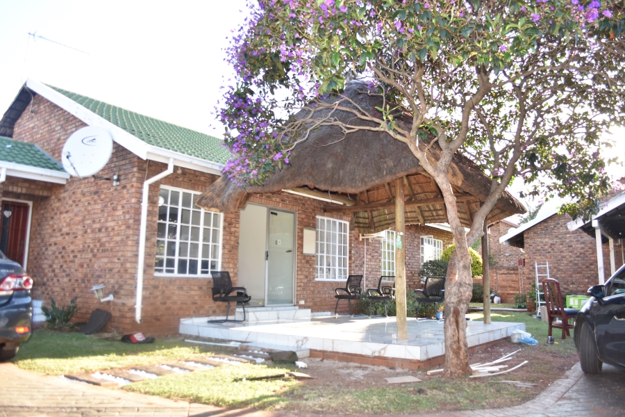 3 Bedroom Property for Sale in Theresa Park Gauteng