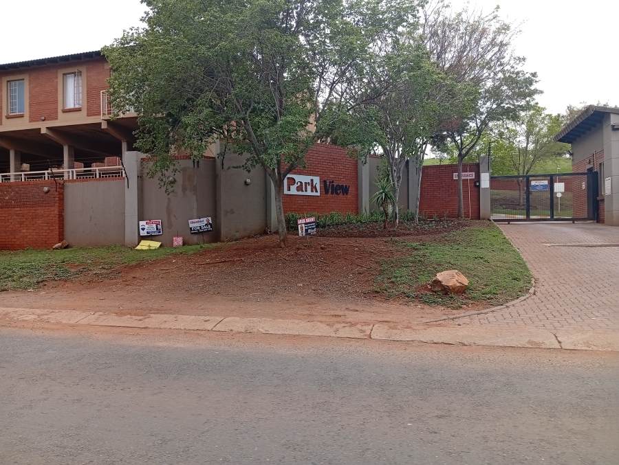 To Let 3 Bedroom Property for Rent in Equestria Gauteng