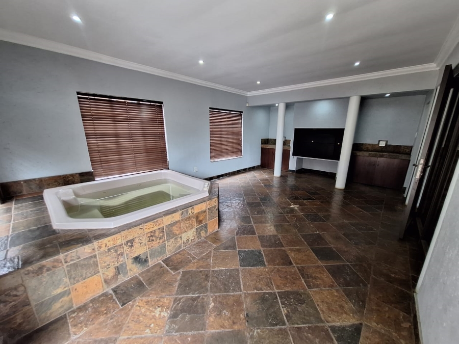 3 Bedroom Property for Sale in Dersley Gauteng