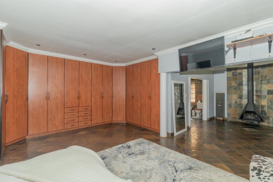 3 Bedroom Property for Sale in Dersley Gauteng