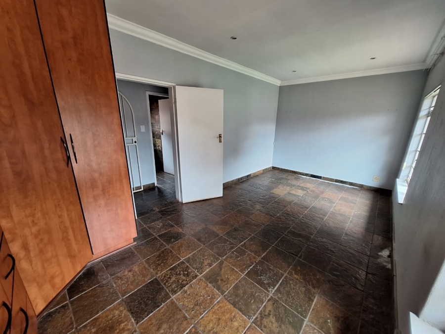 3 Bedroom Property for Sale in Dersley Gauteng