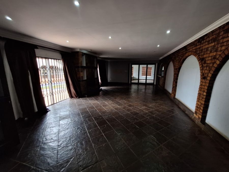 3 Bedroom Property for Sale in Dersley Gauteng