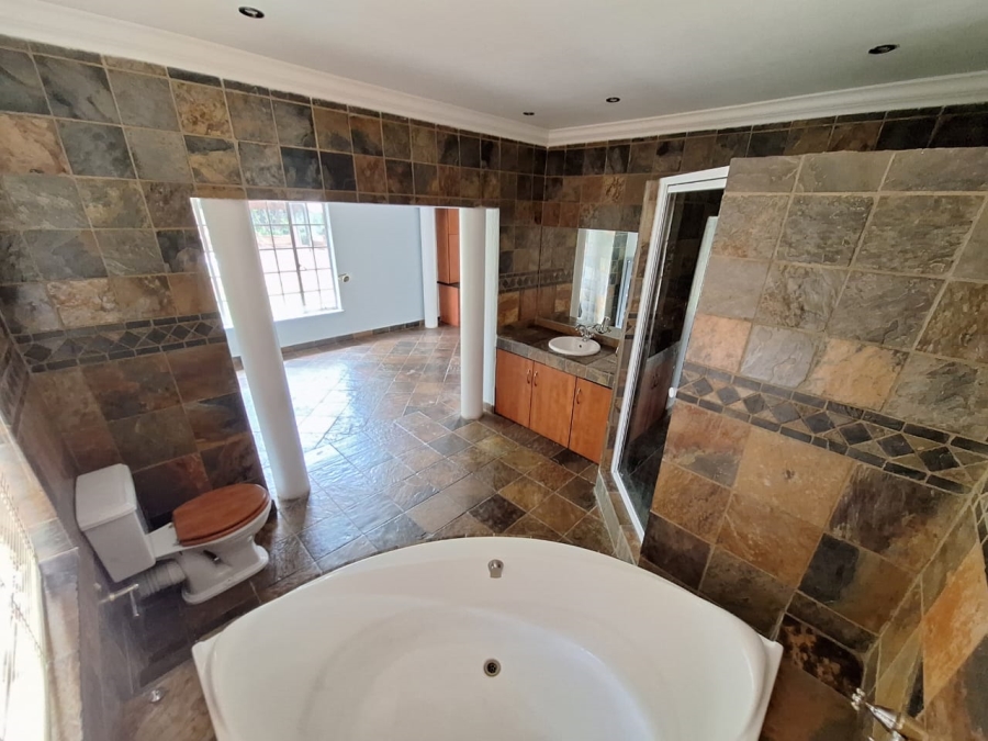 3 Bedroom Property for Sale in Dersley Gauteng