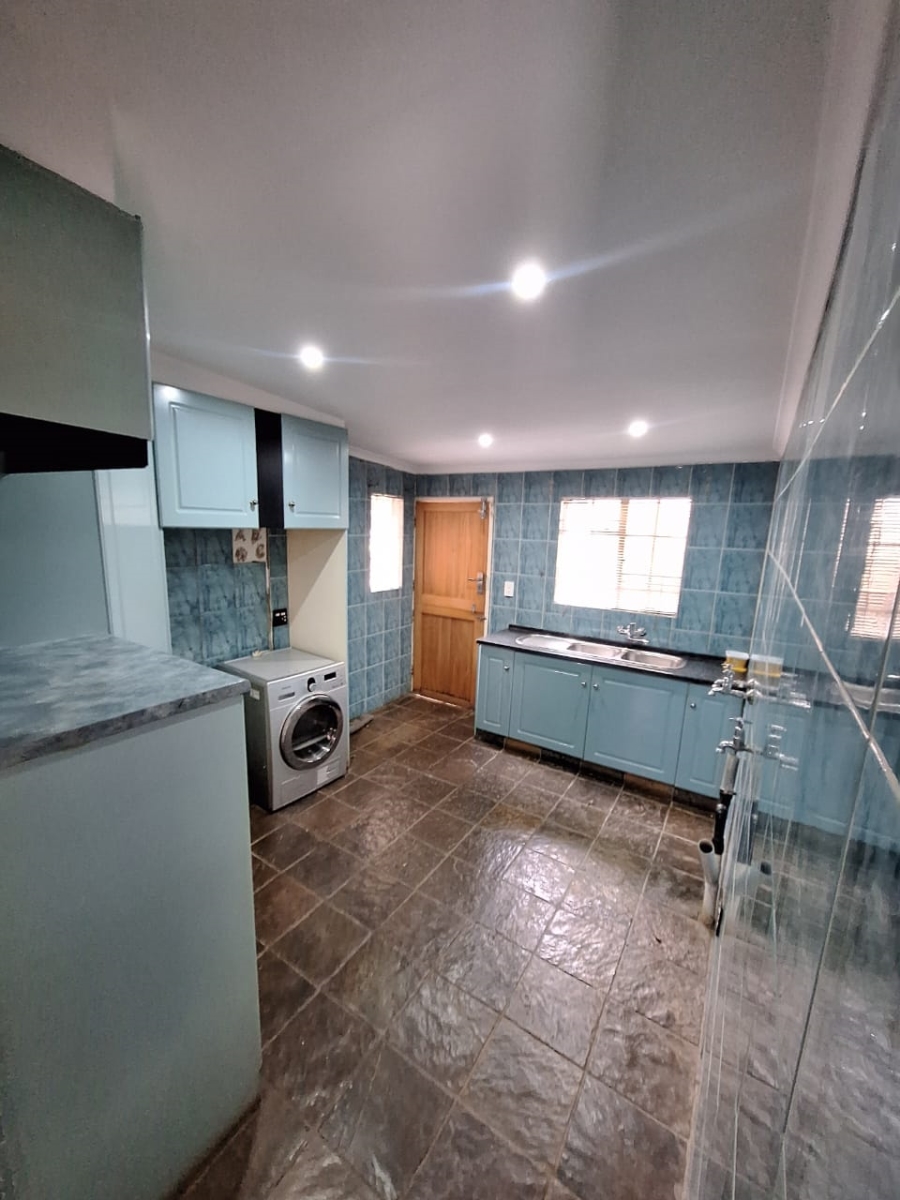 3 Bedroom Property for Sale in Dersley Gauteng