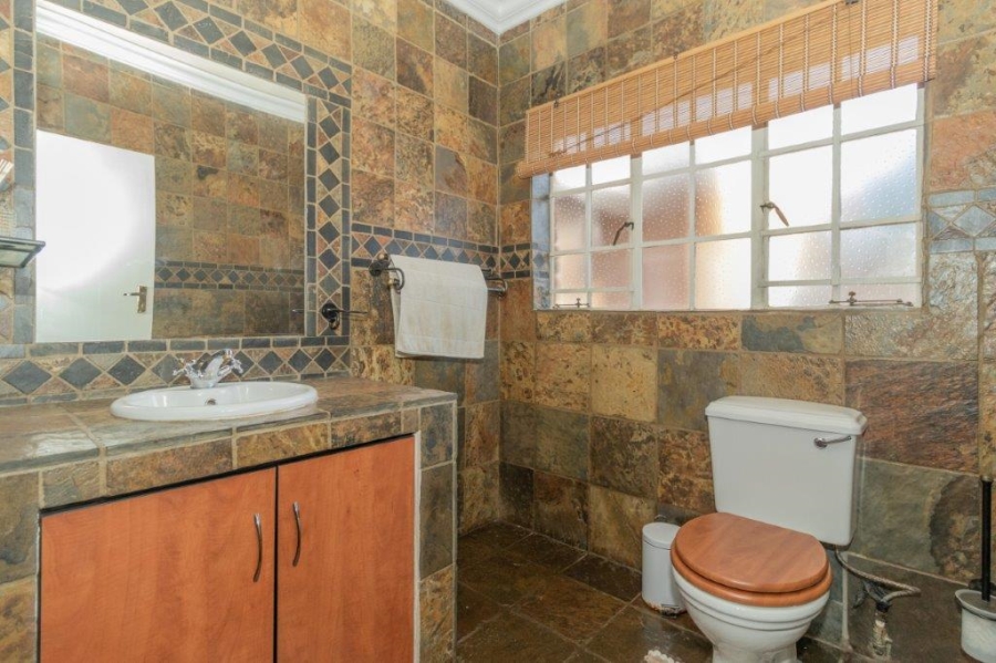 3 Bedroom Property for Sale in Dersley Gauteng