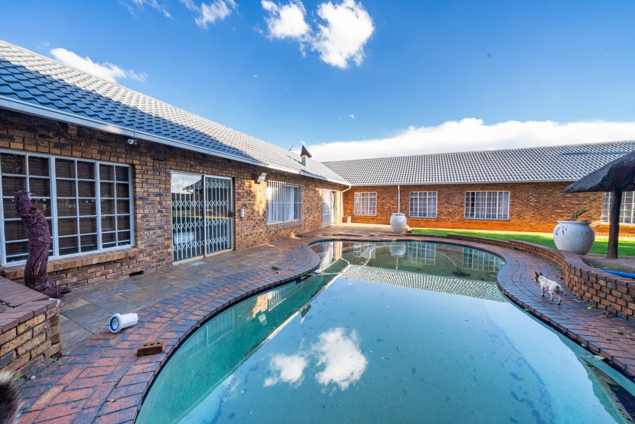 To Let 3 Bedroom Property for Rent in Dersley Gauteng