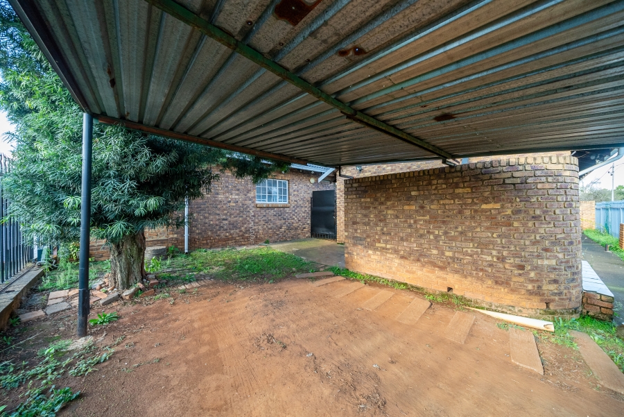 To Let 3 Bedroom Property for Rent in Dersley Gauteng
