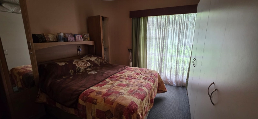 6 Bedroom Property for Sale in Bedworth Park Gauteng