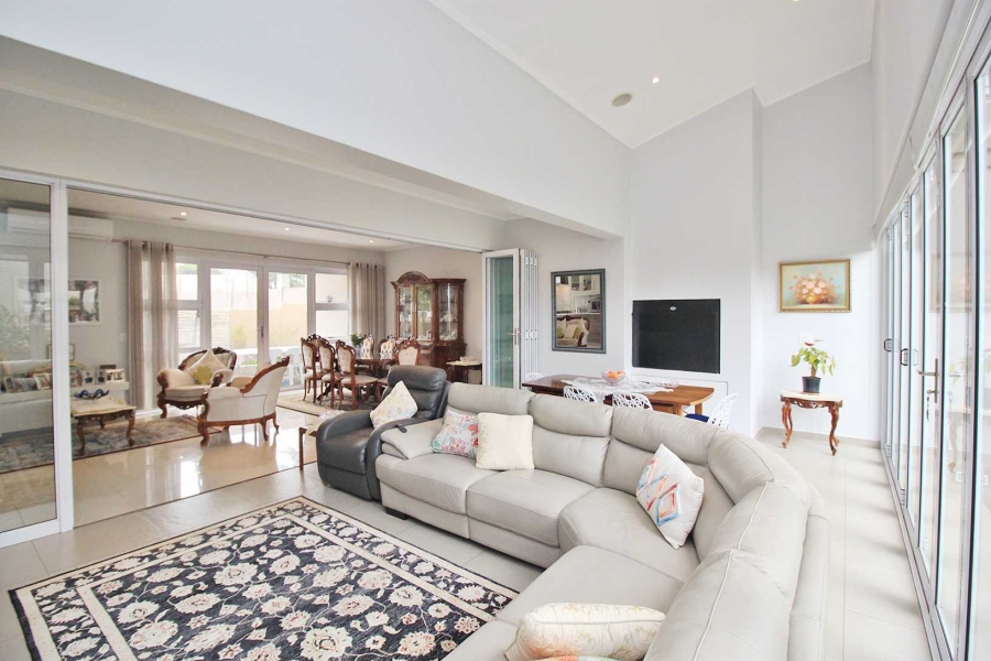 3 Bedroom Property for Sale in Greenstone Hill Gauteng