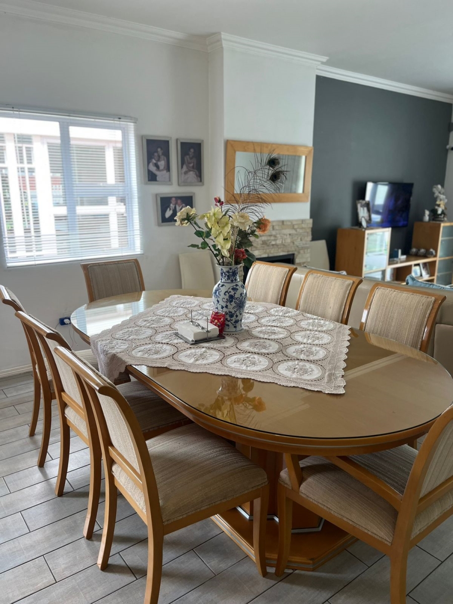 3 Bedroom Property for Sale in Greenstone Hill Gauteng