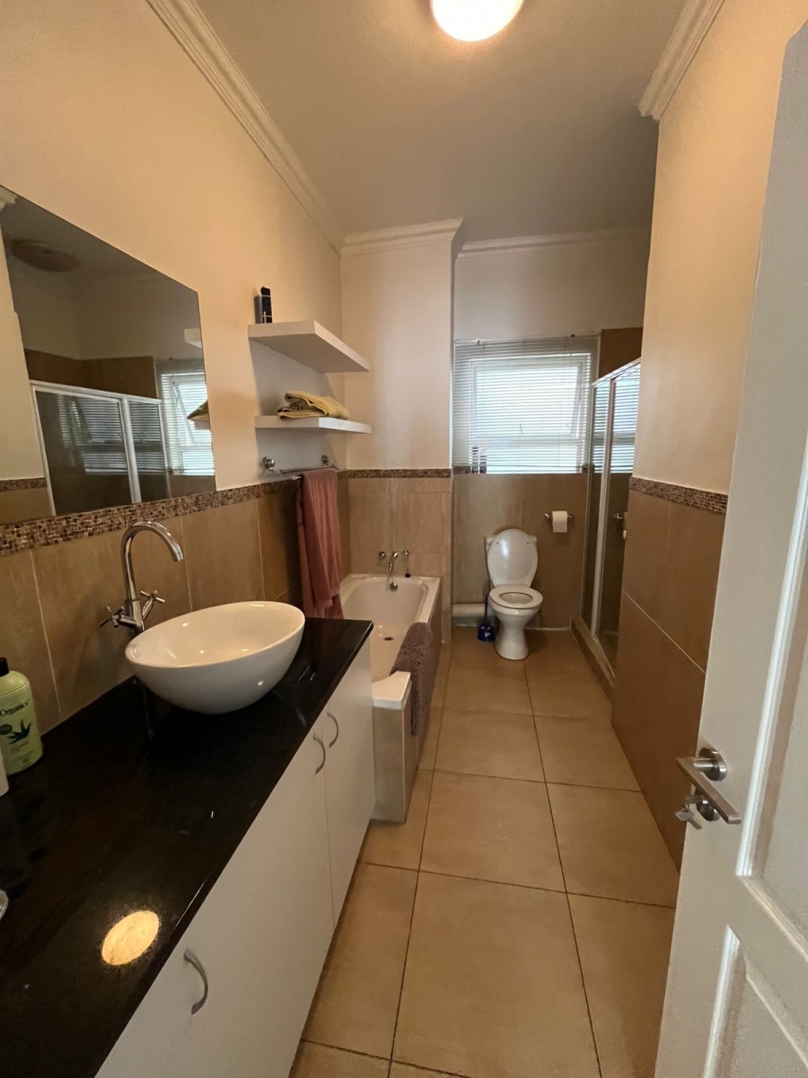 3 Bedroom Property for Sale in Greenstone Hill Gauteng