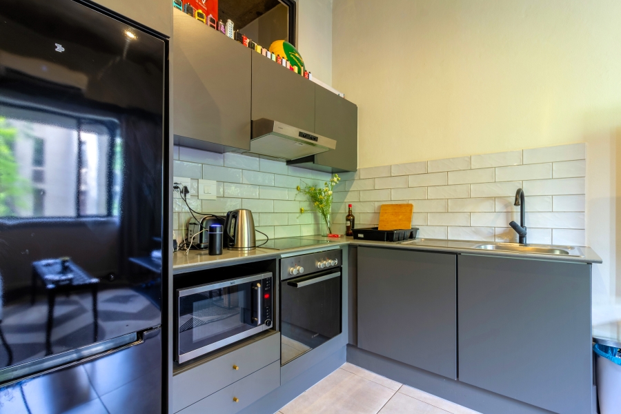 1 Bedroom Property for Sale in Sandton Central Gauteng