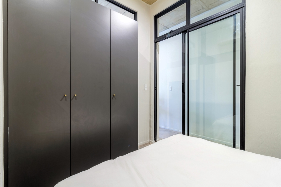 1 Bedroom Property for Sale in Sandton Central Gauteng