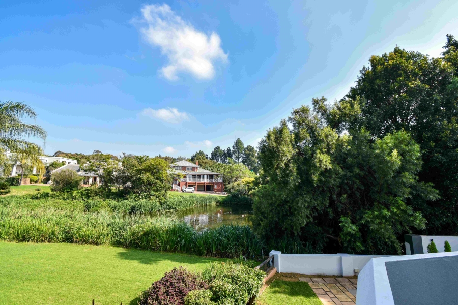 6 Bedroom Property for Sale in The Glades Gauteng