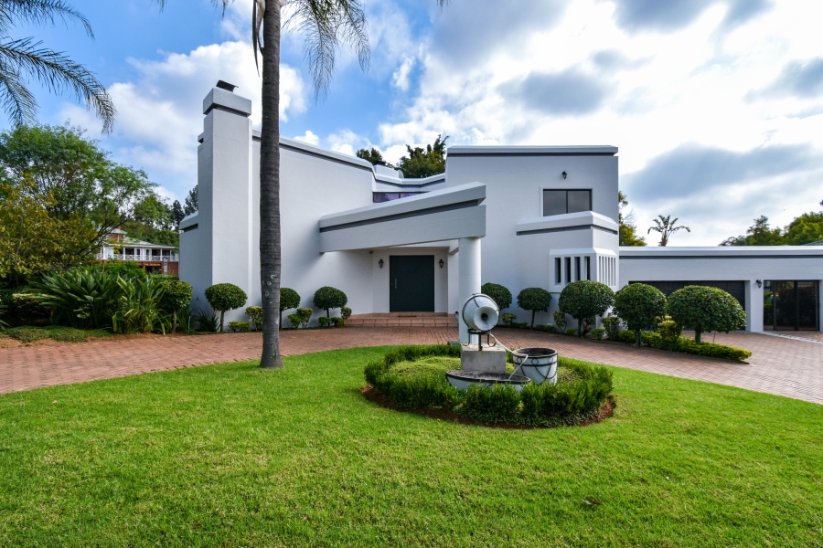 6 Bedroom Property for Sale in The Glades Gauteng