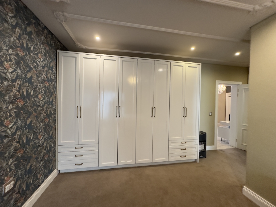 5 Bedroom Property for Sale in Midlands Estate Gauteng