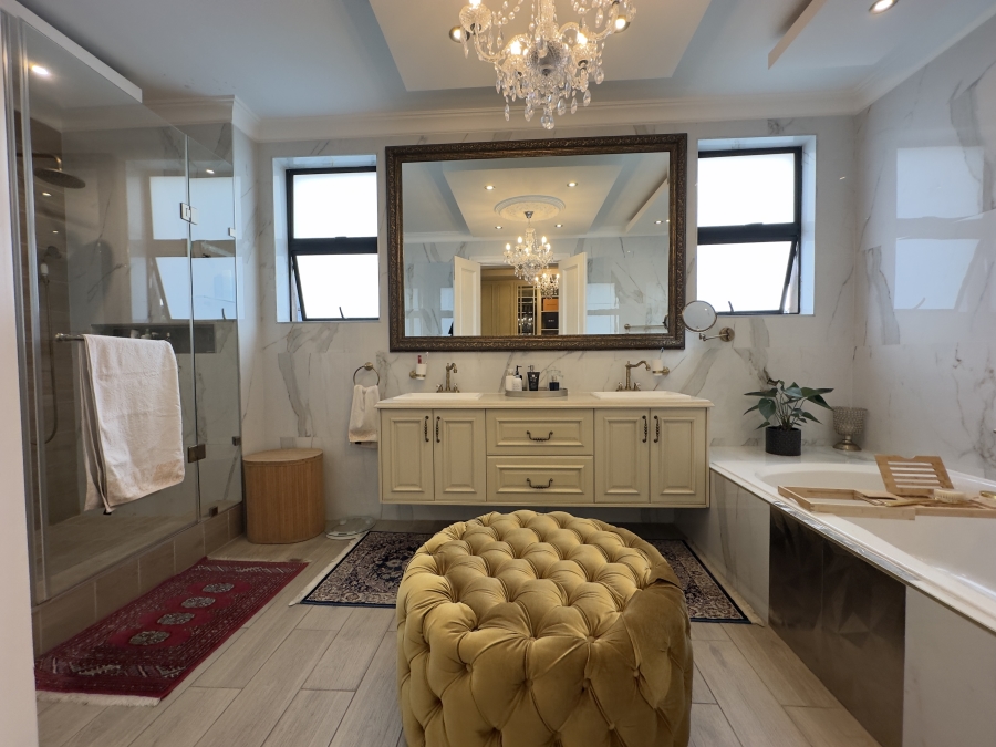 5 Bedroom Property for Sale in Midlands Estate Gauteng