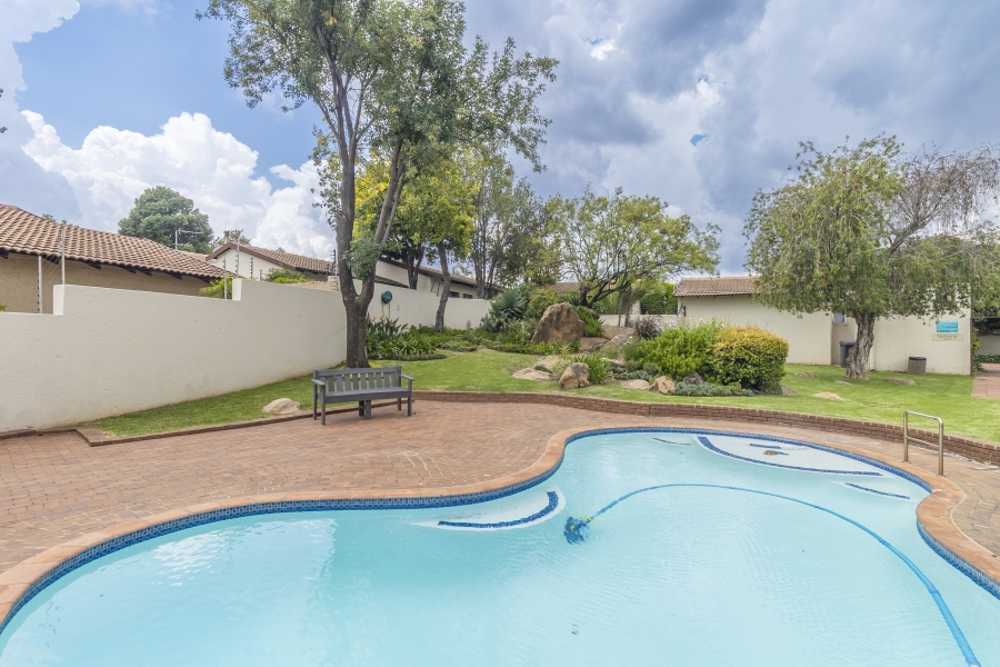 2 Bedroom Property for Sale in Douglasdale Gauteng