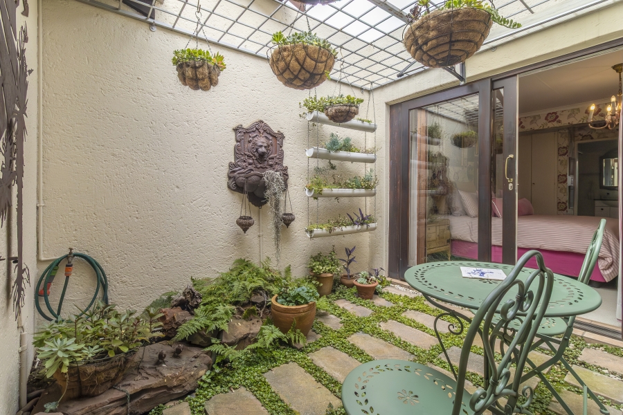 2 Bedroom Property for Sale in Douglasdale Gauteng